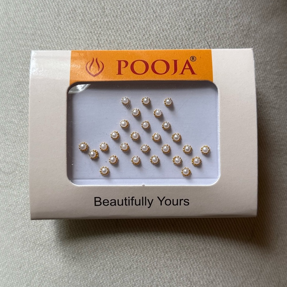 Pearl and Gold Self-Stick Bindhis